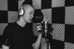 Jordan-Lewis-Media-Pembrokeshire-Photographer-Project-Music-5